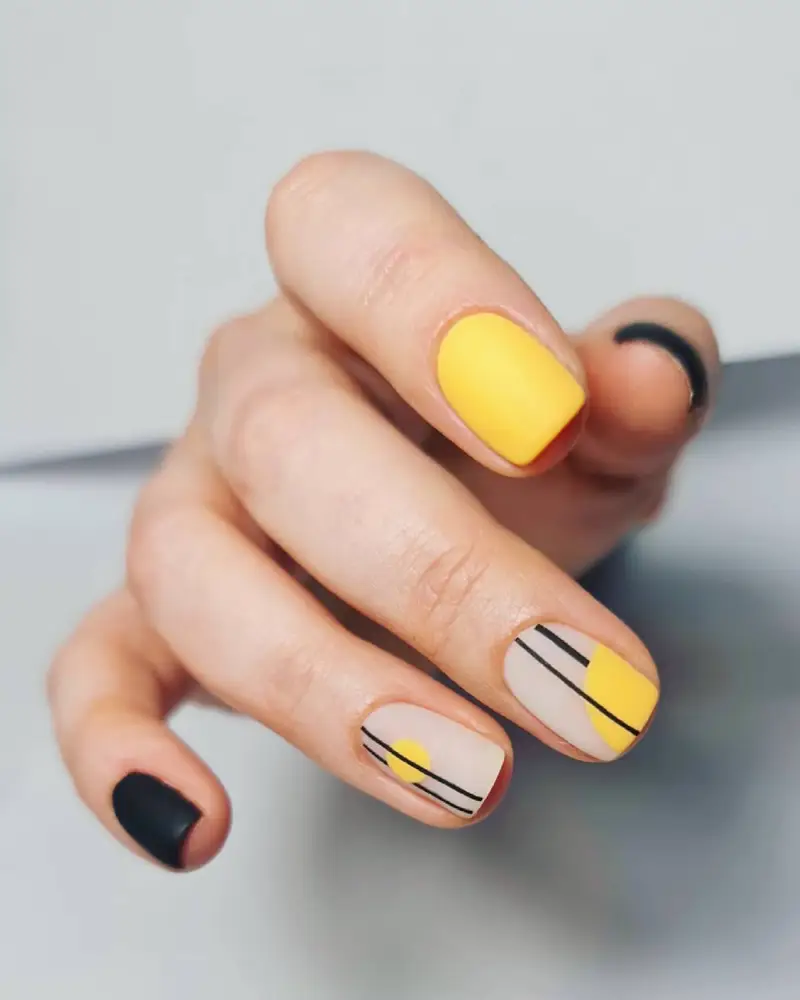 ML Nails School · trabajo profesional